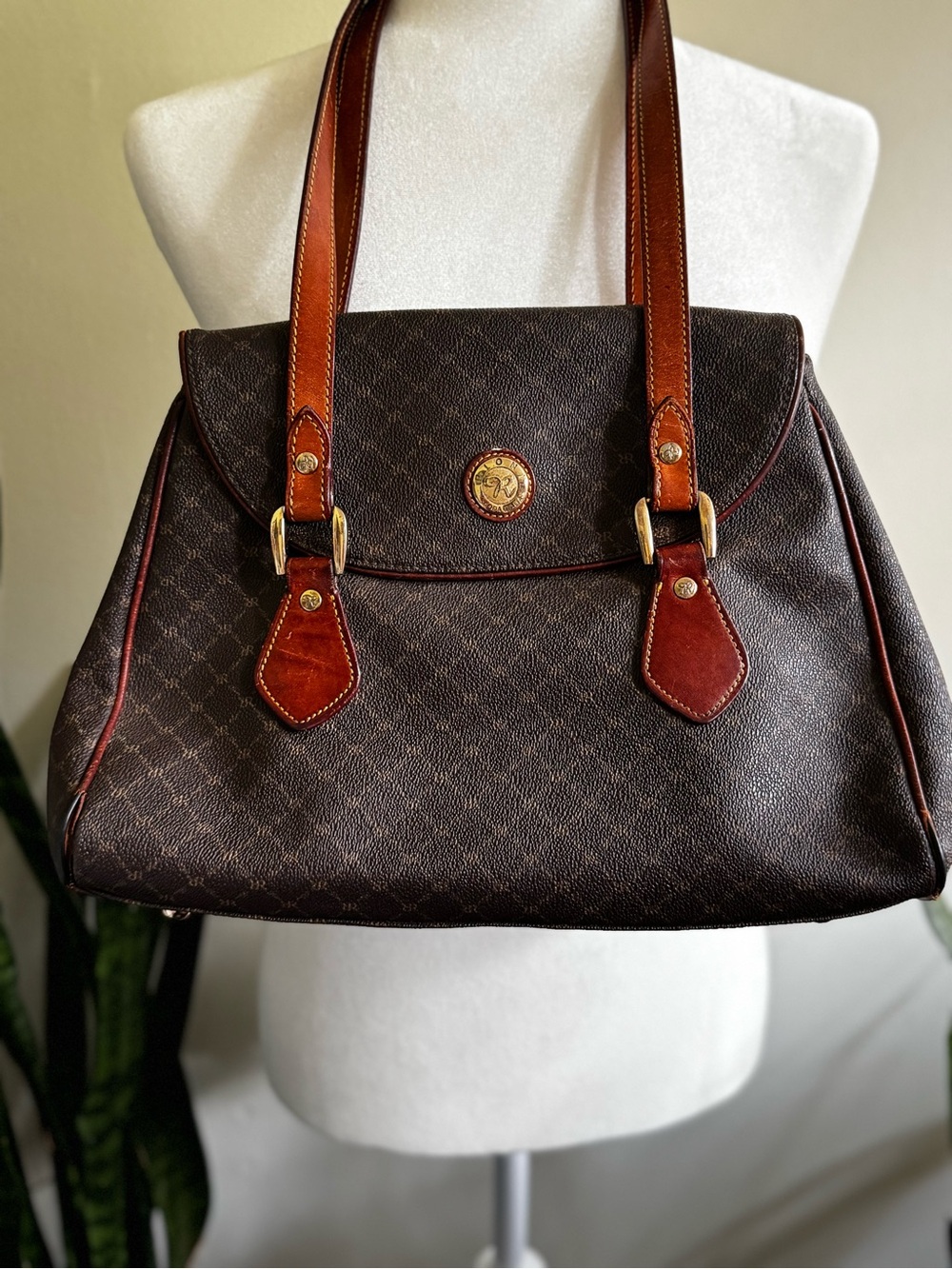 Rioni genuine Italian Leather Tote Bag with Chestnut Straps